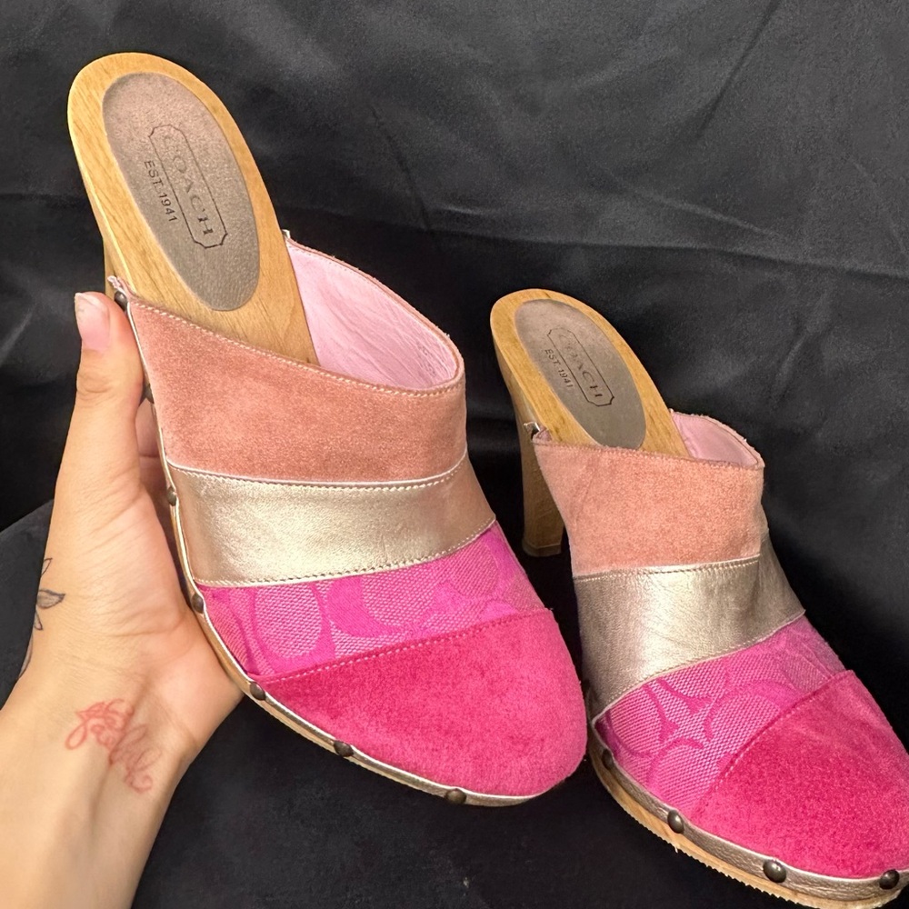 Stylish Pink and Gold Women's Mules